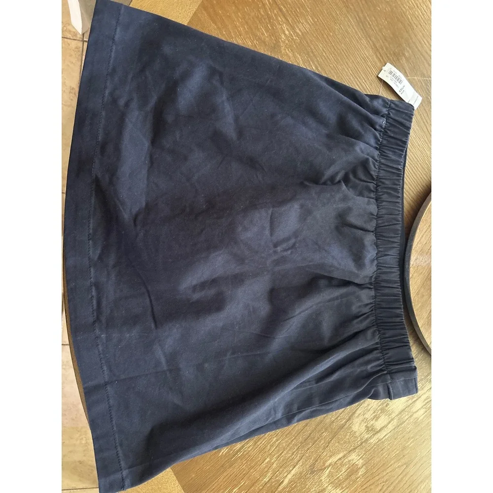 Old Navy NWT size 16 XXL‎ navy skirts